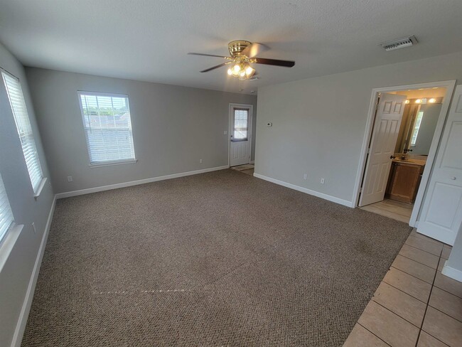 Photo - 4247 Raleigh Way