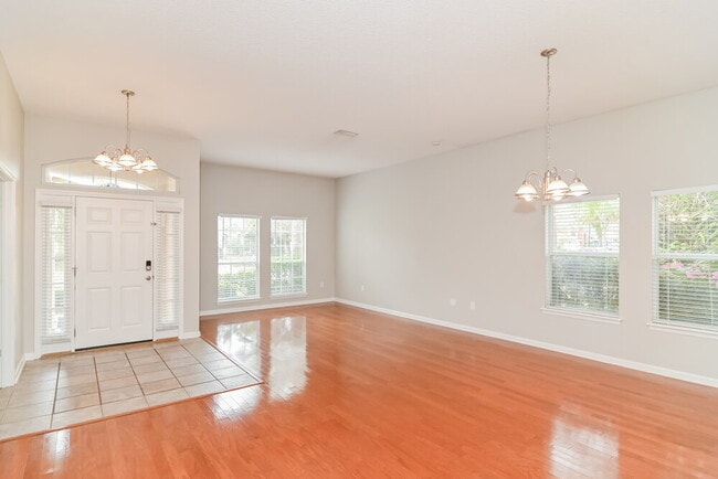 Photo - 1798 Chatham Village Dr