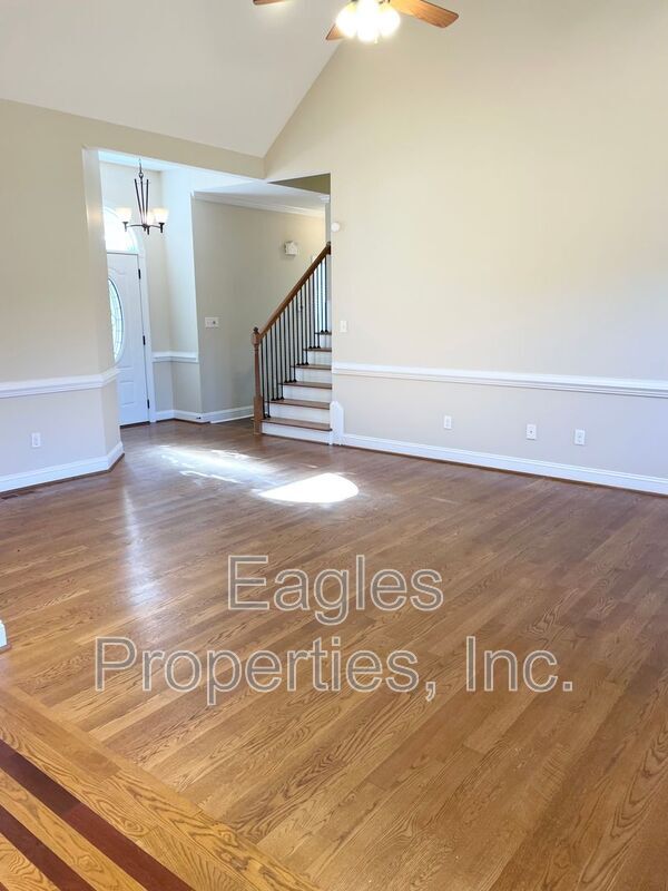 Photo - 103 Strike Eagle Run