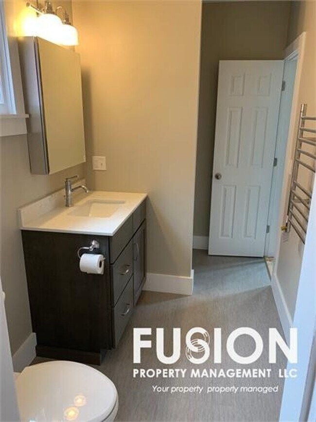 Heat Included Luxury 1 bed Rental House Rental in Burlington, VT