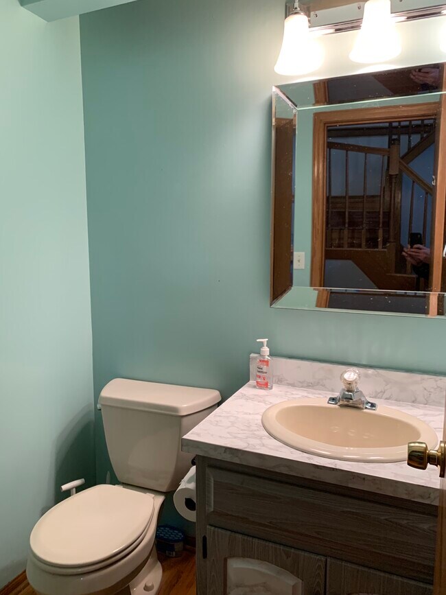 Photo - 1105 Huntington Dr