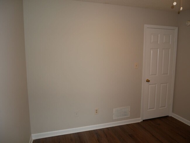 Photo - 7272 Madelyn Cove