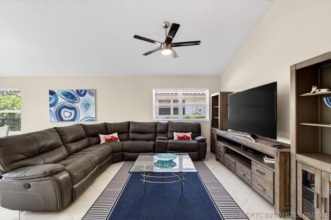 2034 NW 52nd St