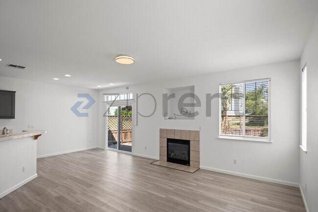 Photo - 406 Cape May Ct