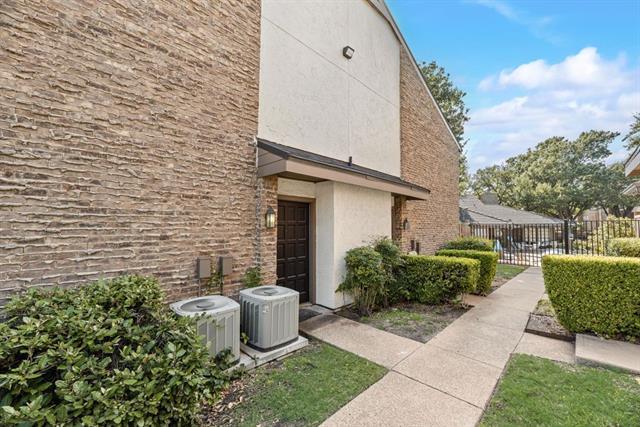 Building Photo - 333 Melrose Dr Unit 3B Rental