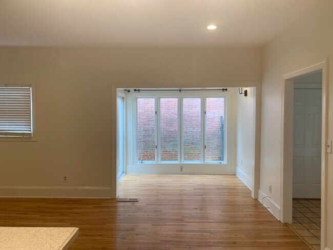 Photo - 1303 W 13th St