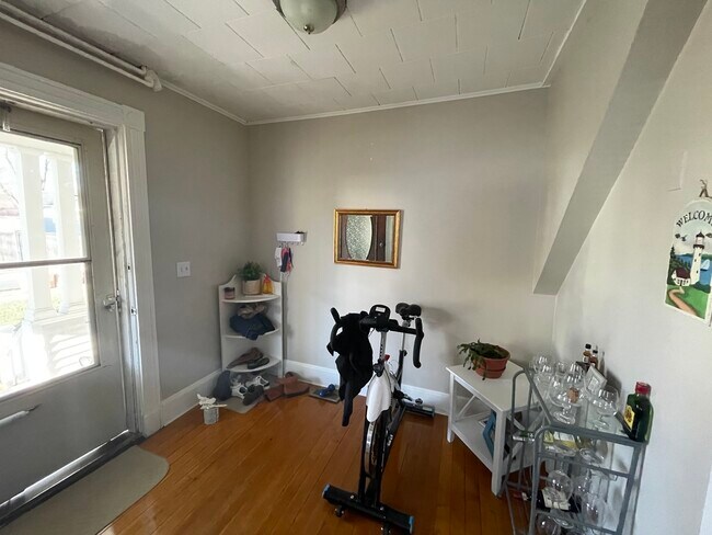 Photo - 11 Crescent Ave Unidad 11 Crescent 1st