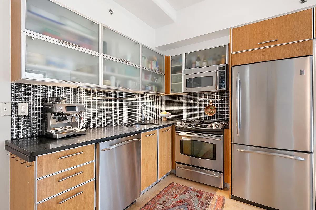 Photo - 242 S 1st St Unit 2E