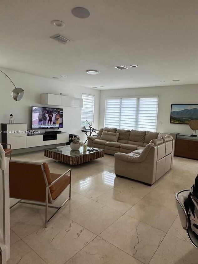 Photo - 10423 NW 70th Ln (Doral, FL)