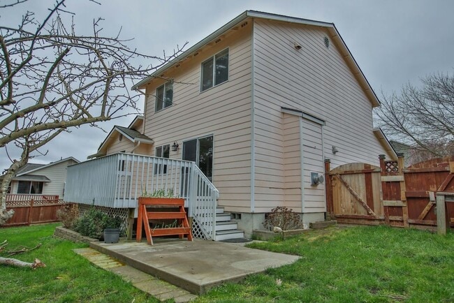 Photo - Lovley Home in Oak Harbor and Pet Friendly!