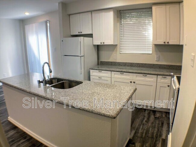 Photo - 4015 Bowser Ave Unidad C