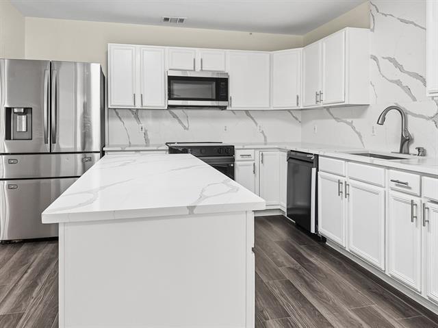 Photo - 12214 Peachtree Ln