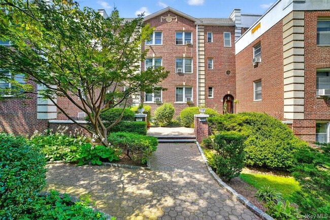 Photo - 824 Palmer Rd Unit 1D