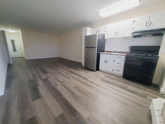 Photo - 444 Bedford St Unit 9