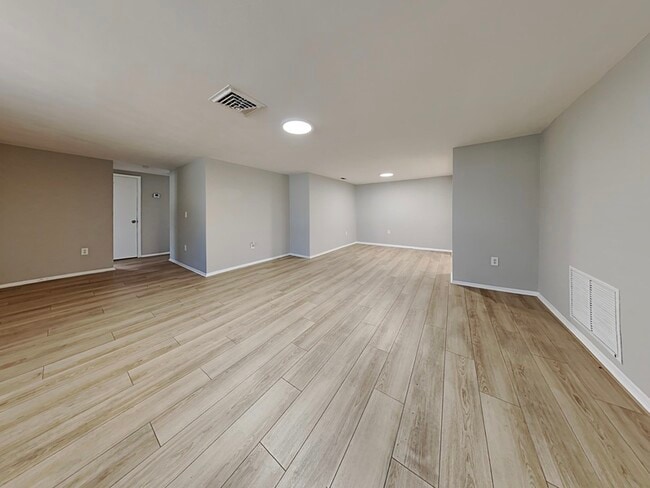 Photo - 6116 1st Ave