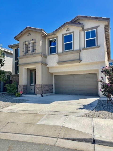 Building Photo - 2764 Rio Seco Dr