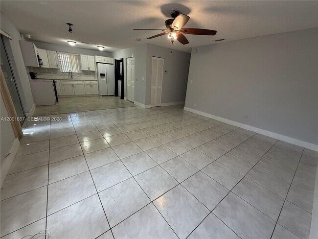 6316 Lincoln St Unit 6316