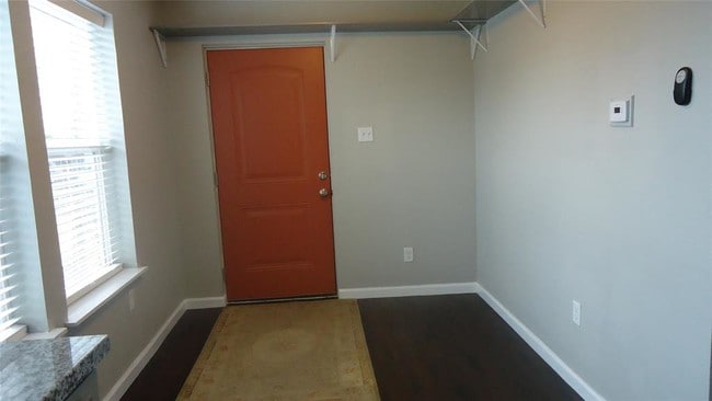 Photo - 2710 Rosewood St