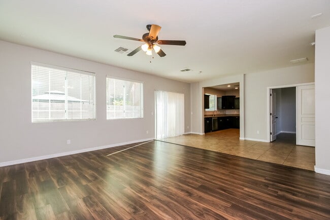 Photo - 7509 S 27th Way