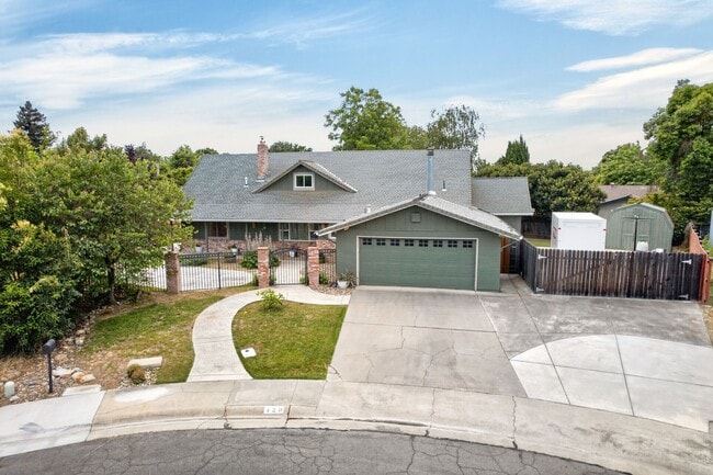 Photo - 420 Colusa Pl
