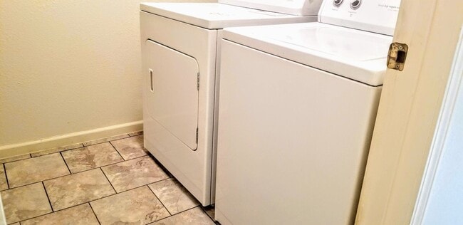 Photo - 21048 Harbor Ln Unit B