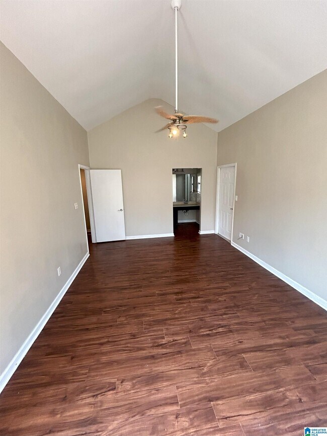 3044 Cahaba Cliffs Dr Condo Unit 3044 Condo for Rent in Birmingham