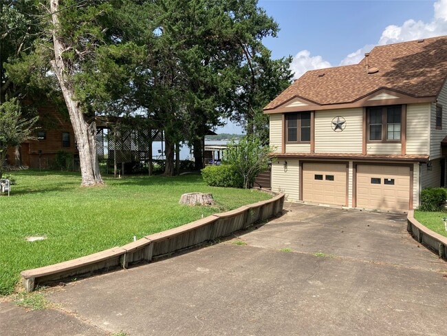 Photo - 554 Harbor Dr