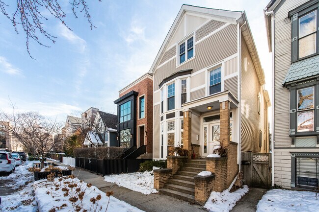 Photo - 1325 W Wolfram St Unidad 1