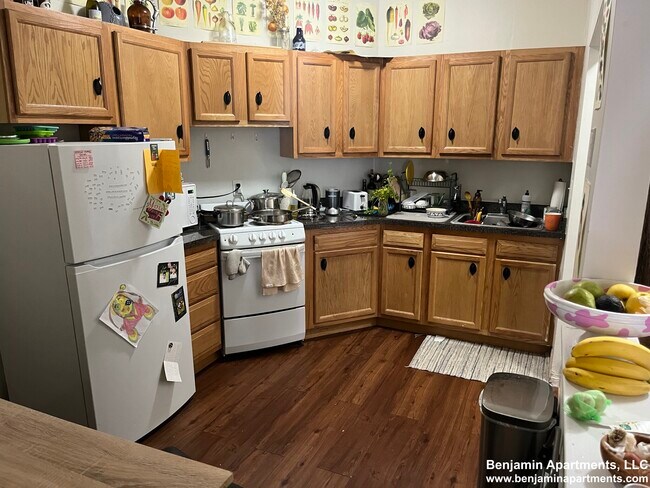 Photo - 1595 Beacon St Unit 4