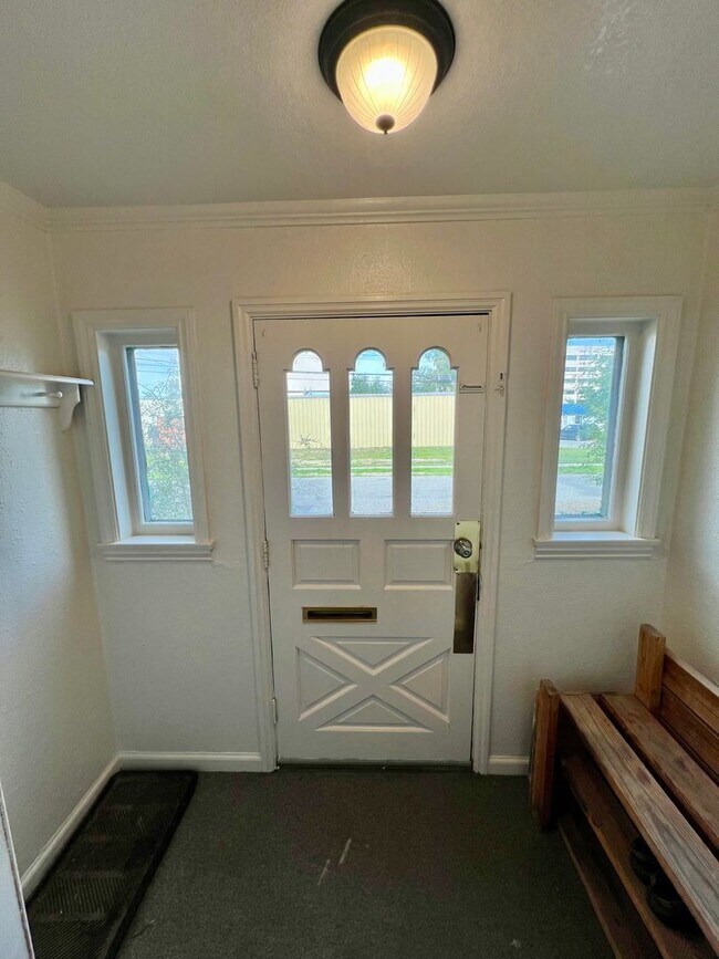 Photo - Downtown Home in Fairbanks!!