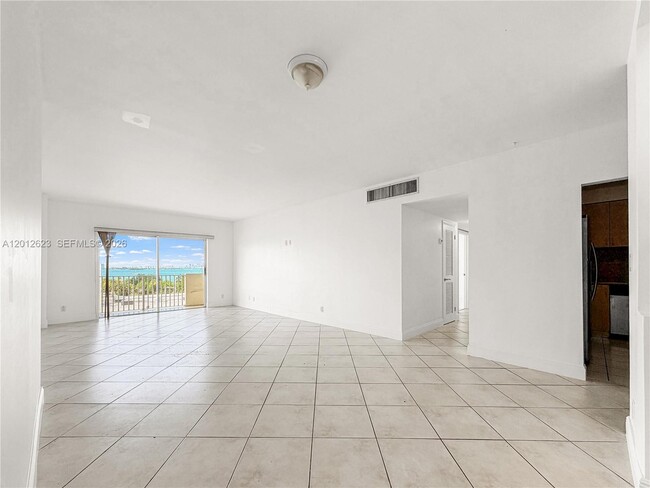 Photo - 1455 N Treasure Dr Unit 6H