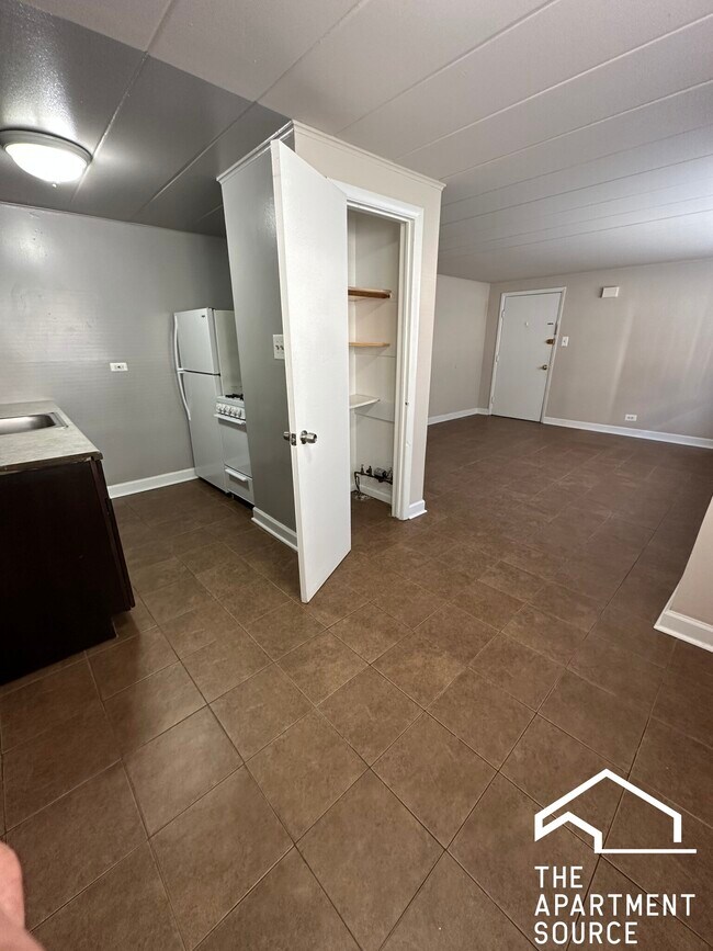 Photo - 9620 Ivanhoe Ave Unit 7