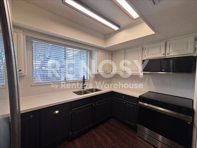 Photo - Ideal 2 Br 2 Ba Condo Near the 51 and Greenway in North Phoenix