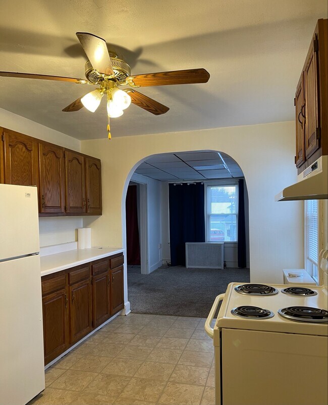 Photo - 3300 E Main St Unit Apt 1