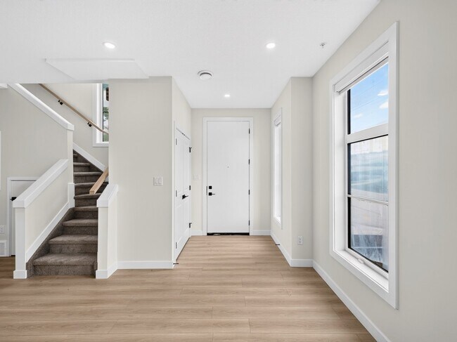 Photo - 11306-11123 123 St NW Unit Main A