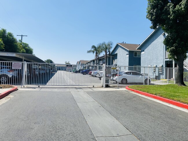 Parc Mountain View Apartments