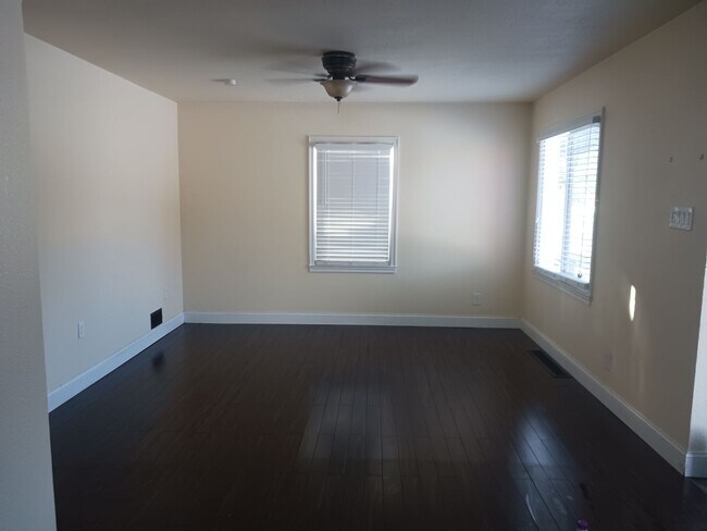 Photo - 1105 E 23rd St Unit A