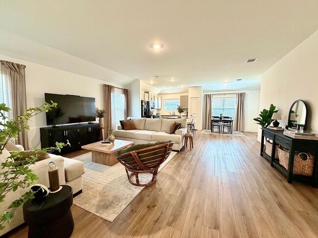 Photo - Brand New & Ready for You!