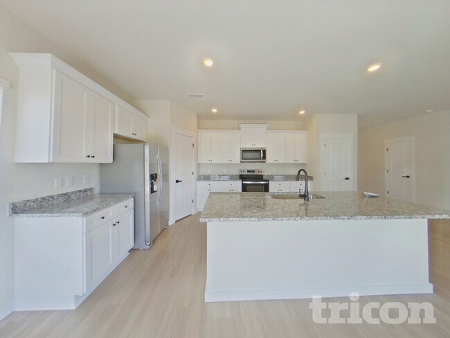 Photo - 1212 Crested Iris St House