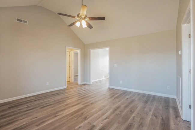 Photo - 8208 Minehead Dr