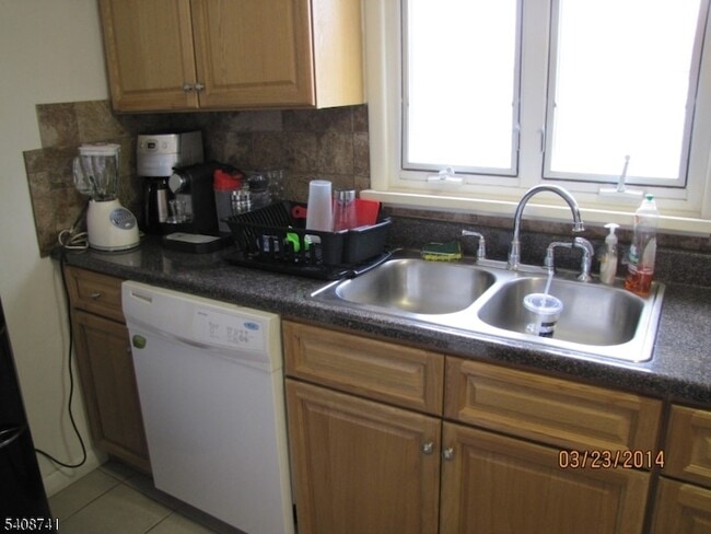 Photo - 298 Luddington Ave Unit 2