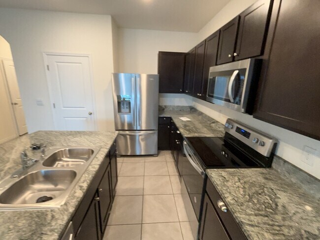 5227 Dragonfly Dr Townhome Townhome - Image