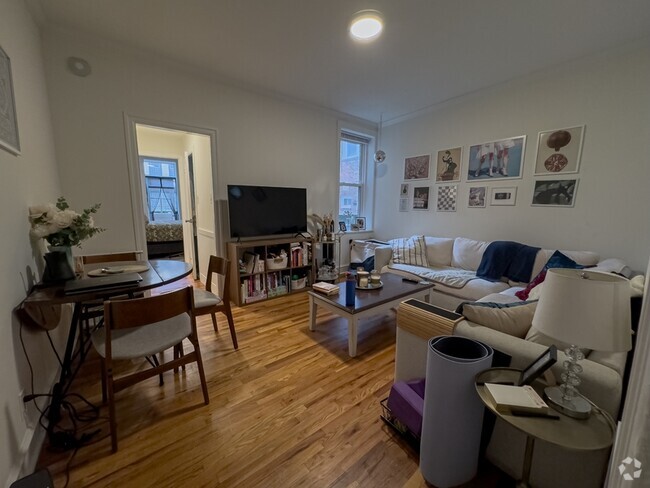 Building Photo - 336 Lombard St Rental