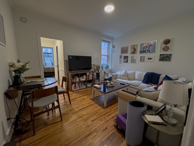 Photo - 336 Lombard St Condo