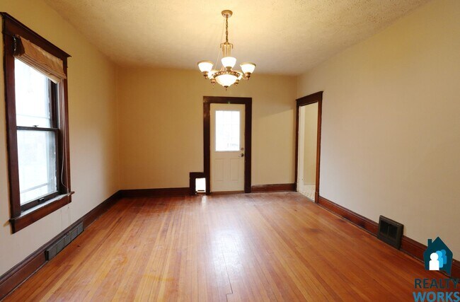 Photo - 3 Bedroom Home Available!