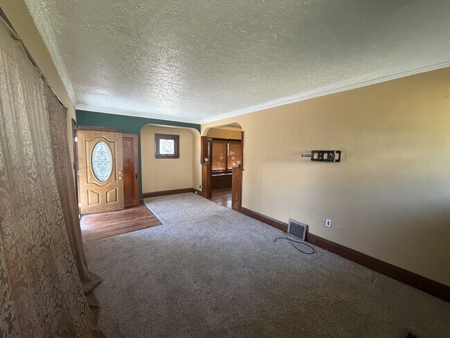 Photo - 11201 Revere Ave