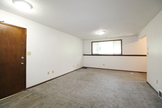 Photo - 484 S 19th St