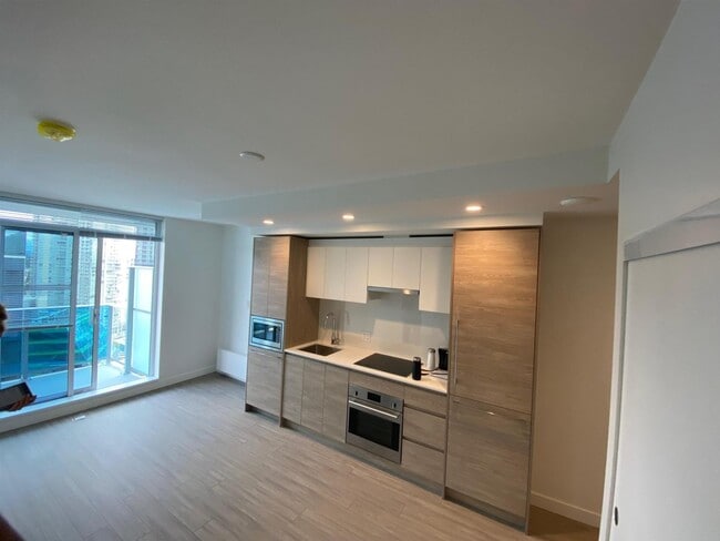 Photo - 13615 Fraser Hwy Unit 2107