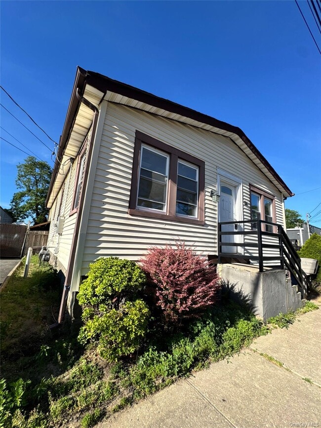 Building Photo - 64 Sprague Ave