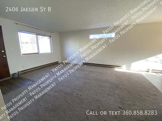 Photo - 2406 Jaeger St